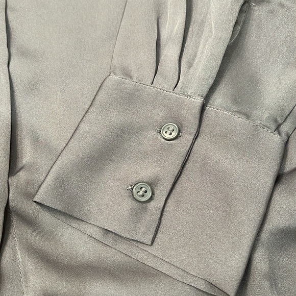 H&M Gray Pointed-collar Shirt/NWT/S - Picture 4 of 12